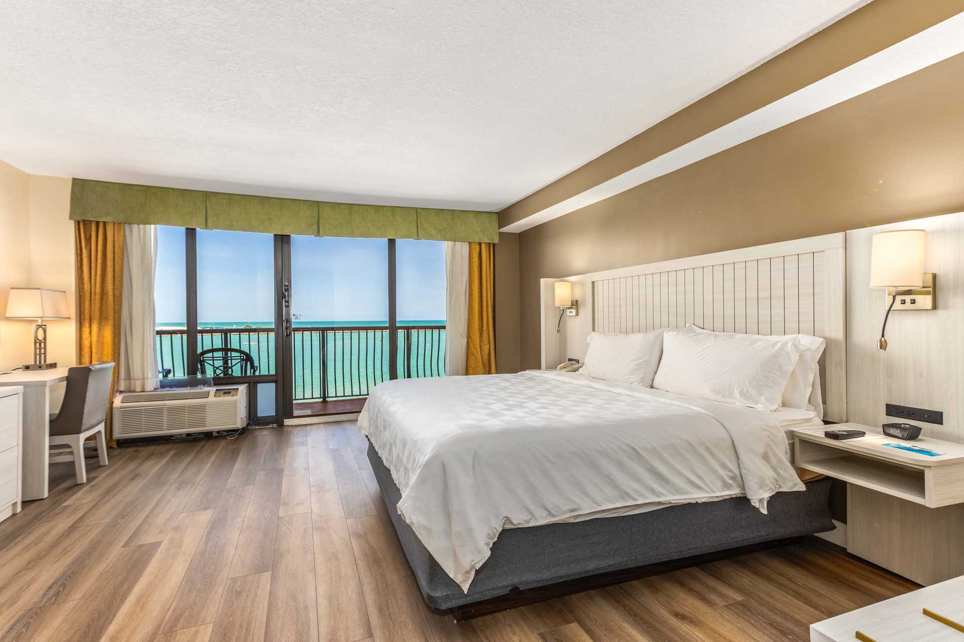 King standard room with private balcony
